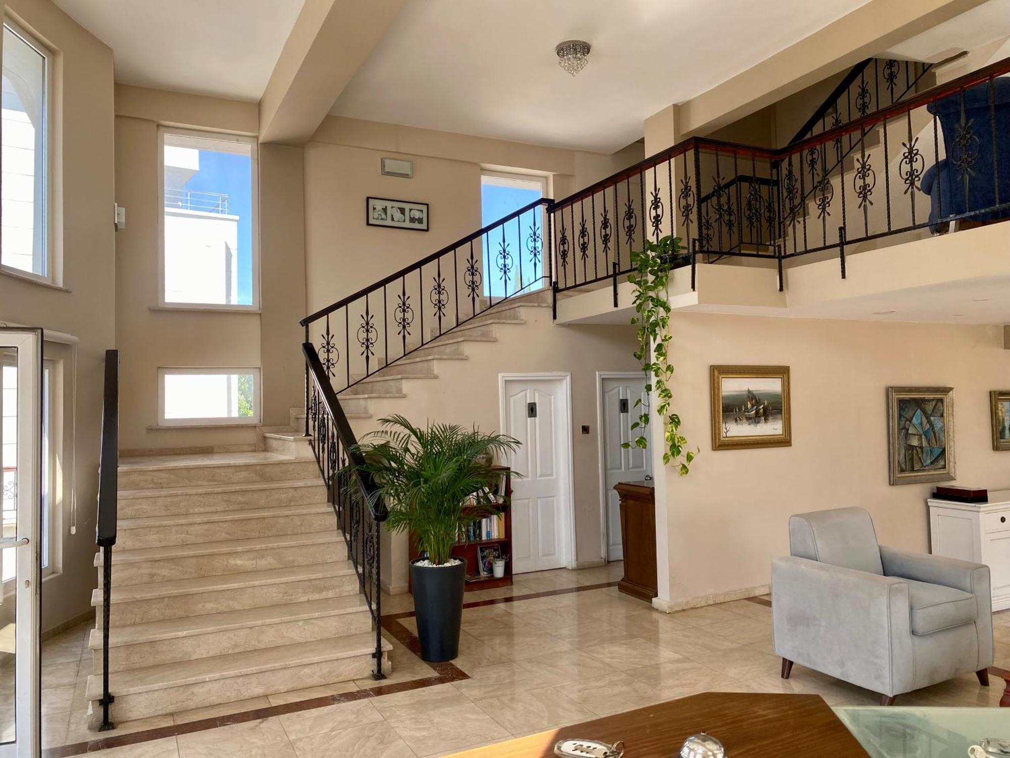 The Prince Inn Hotel & Villas Agios Georgios  Экстерьер фото
