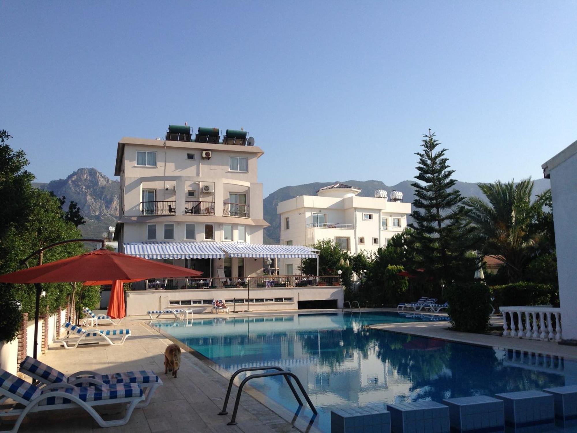 The Prince Inn Hotel & Villas Agios Georgios  Экстерьер фото