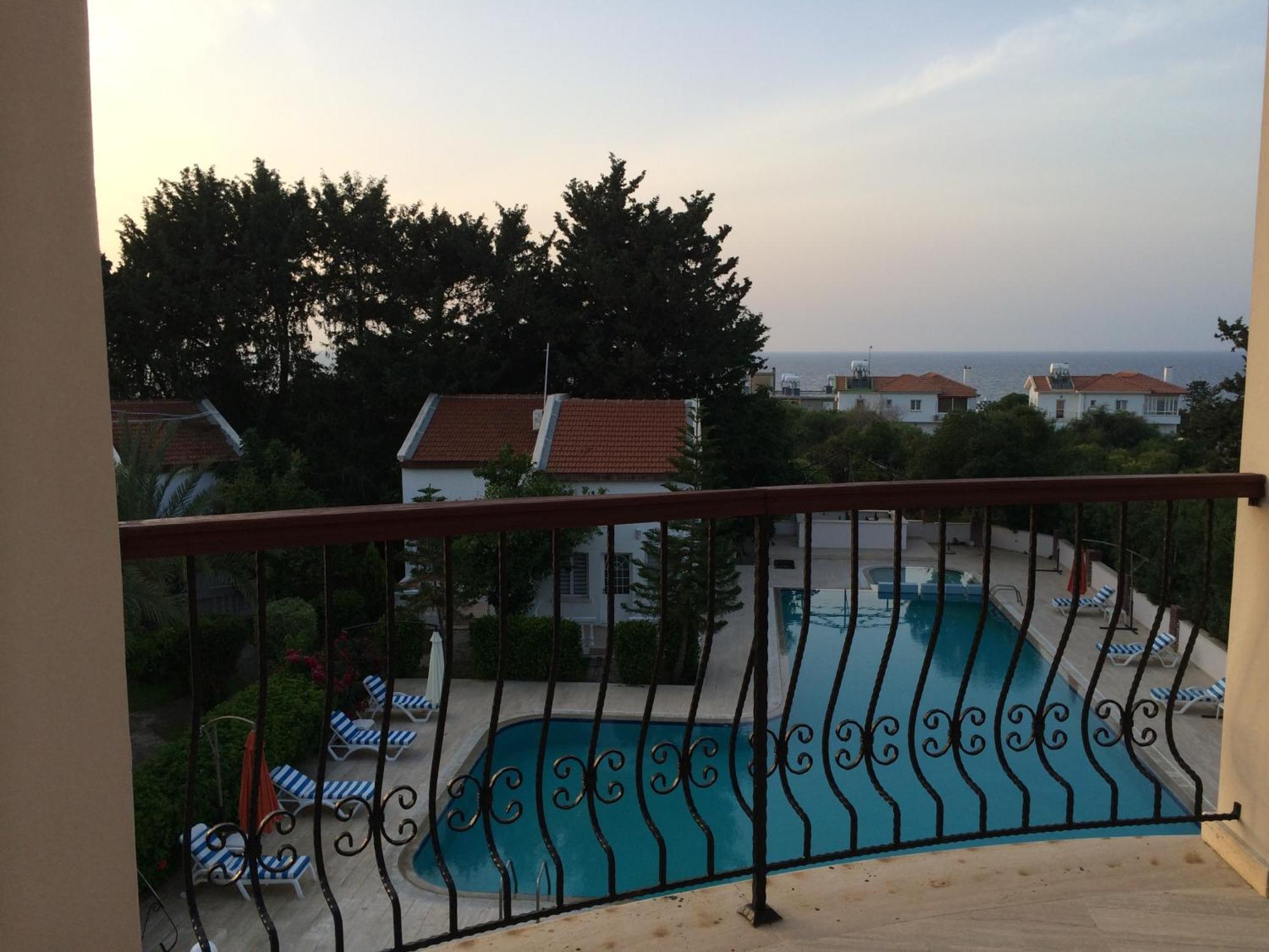 The Prince Inn Hotel & Villas Agios Georgios  Экстерьер фото