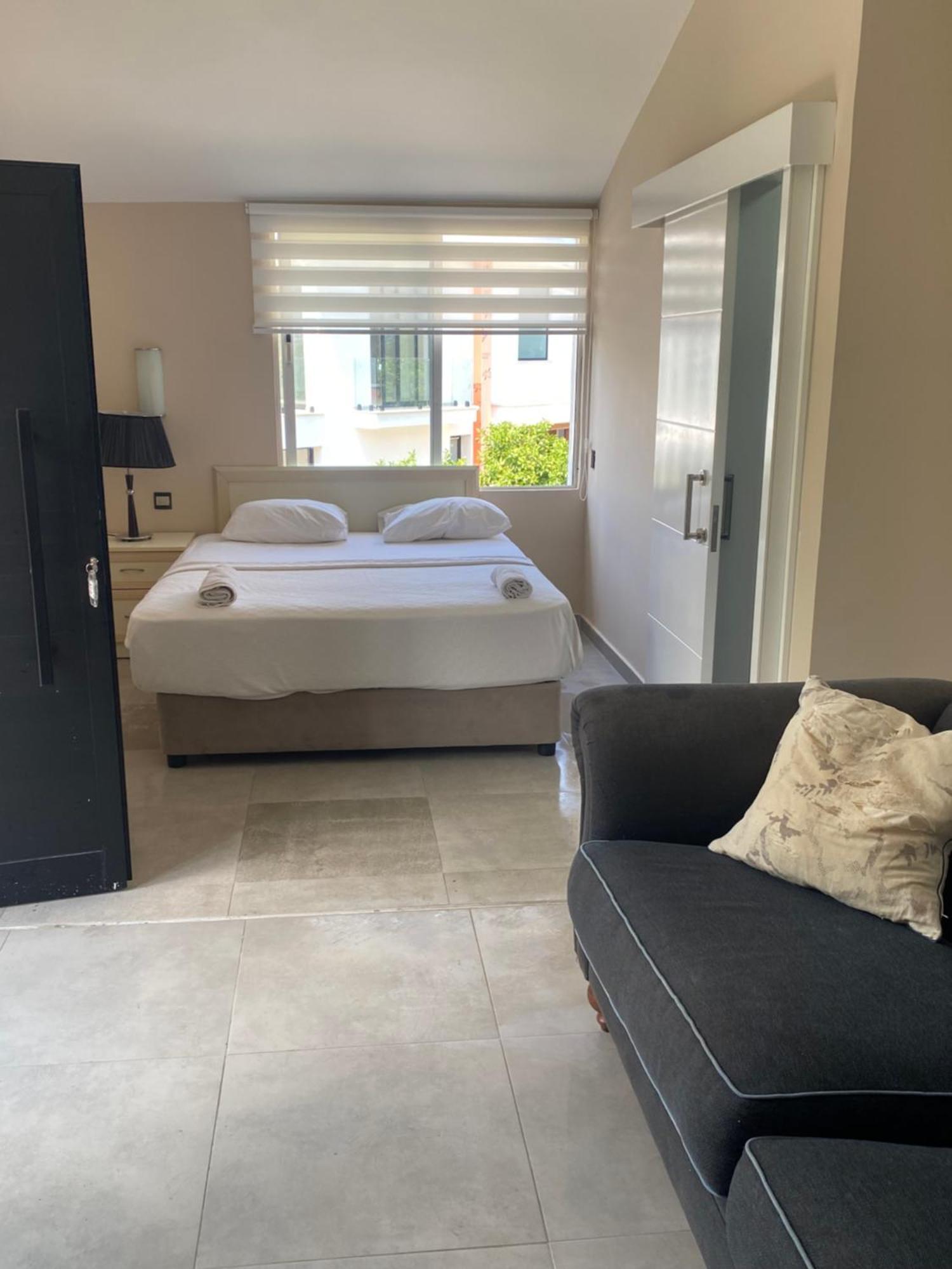 The Prince Inn Hotel & Villas Agios Georgios  Экстерьер фото