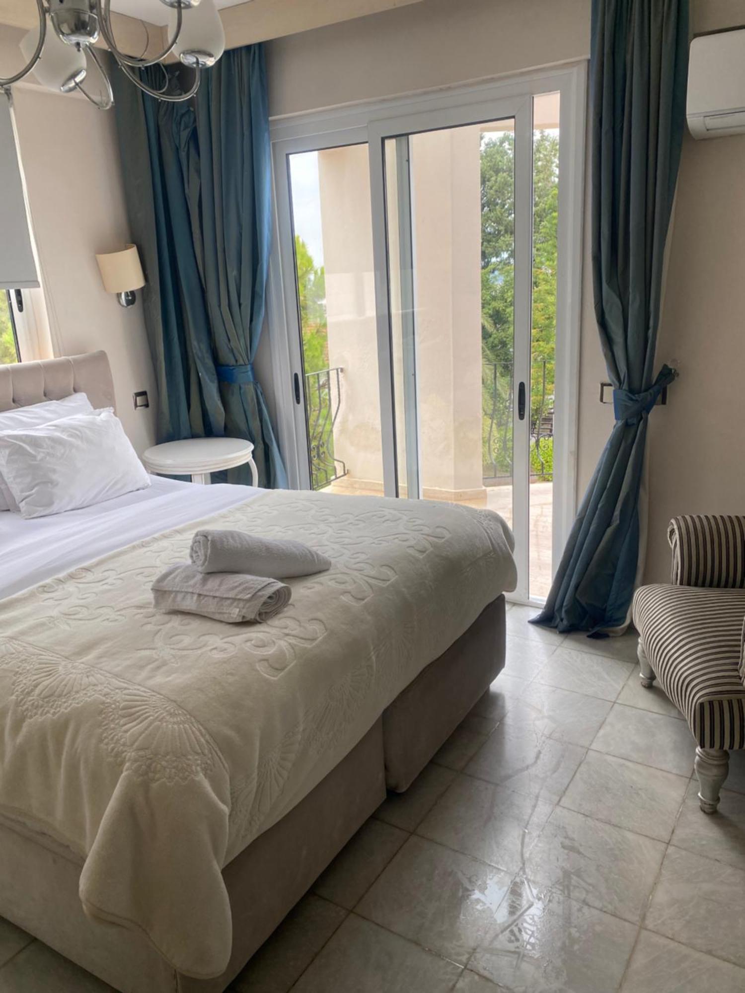 The Prince Inn Hotel & Villas Agios Georgios  Экстерьер фото